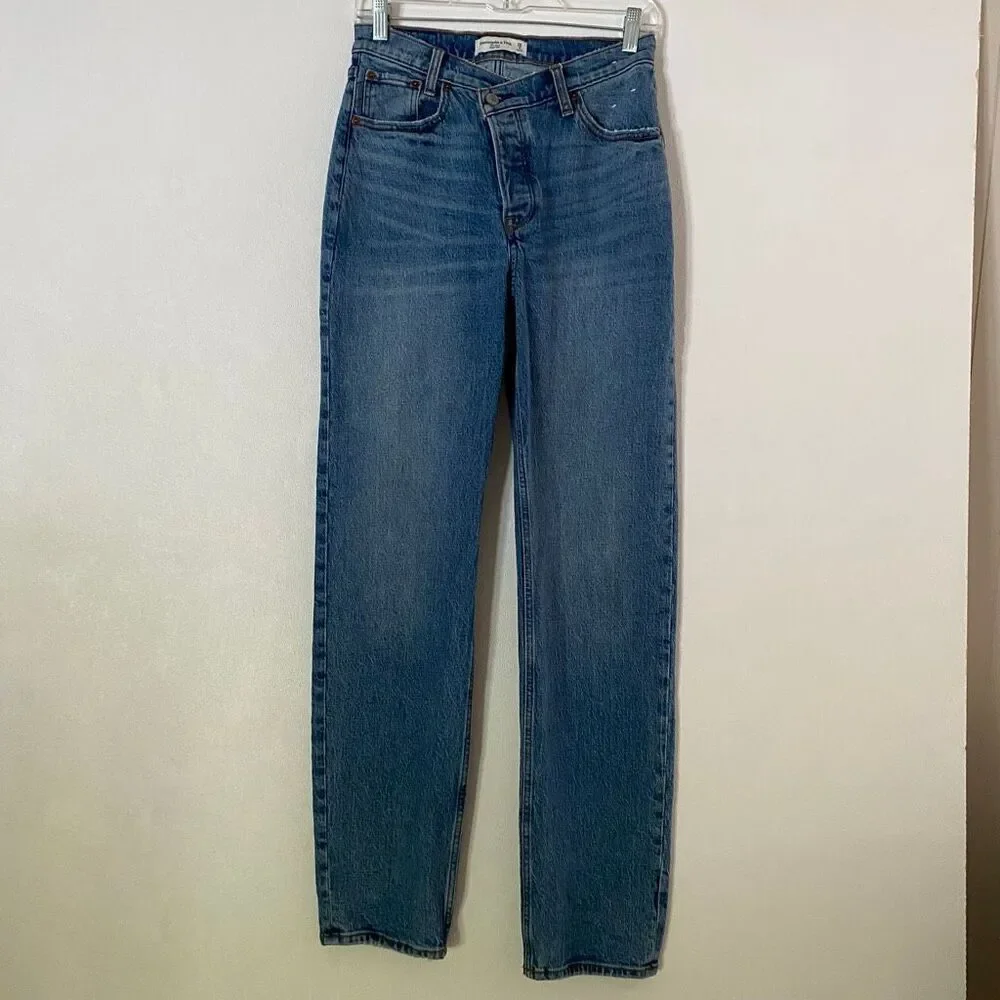 Abercrombie & Fitch 90s High Rise Straight Leg Jeans Size 26